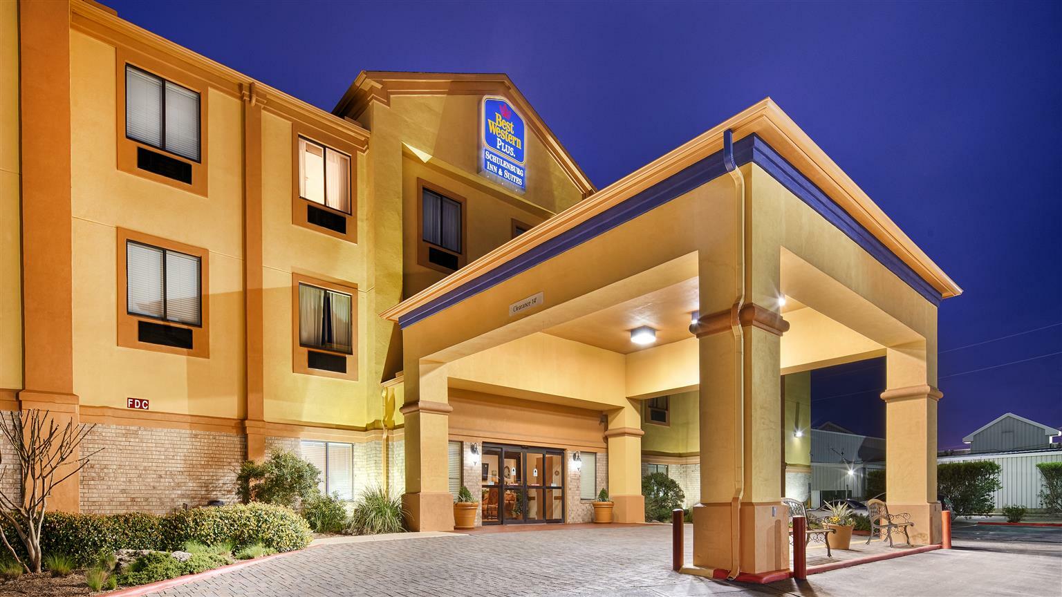 Best Western Plus Schulenburg Inn & Suites Exteriör bild